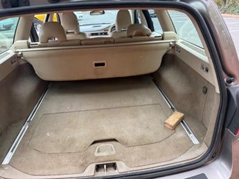 Volvo V70 2.4 D5 SE Lux RTI Nav Geartronic AWD Euro 4 5dr