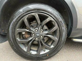 Land Rover Discovery Sport 2.0 TD4 Landmark SUV 5dr Diesel Auto 4WD Euro 6 (s/s) (180 ps)