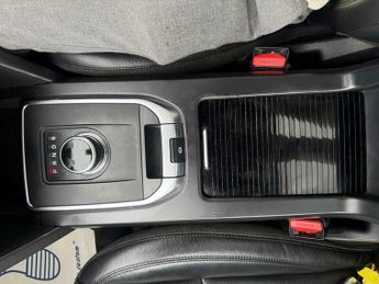 Land Rover Discovery Sport 2.0 TD4 Landmark SUV 5dr Diesel Auto 4WD Euro 6 (s/s) (180 ps)