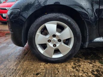 Toyota AYGO 1.0 VVT-i Black Euro 4 5dr (AC)