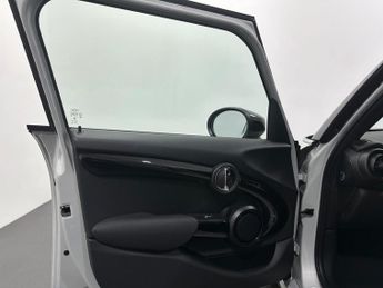 MINI Hatch 2.0 Cooper S Sport Steptronic Euro 6 (s/s) 5dr