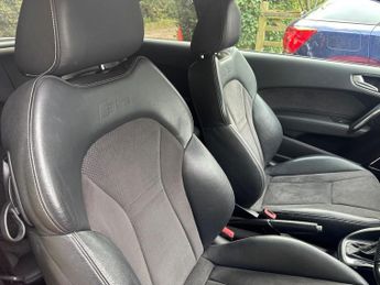 Audi A1 1.4 TFSI CoD Black Edition S Tronic Euro 6 (s/s) 3dr