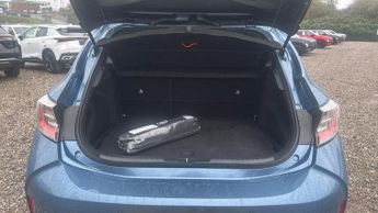 Toyota Corolla 2.0 VVT-h Excel CVT Euro 6 (s/s) 5dr