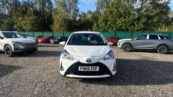 Toyota Yaris 1.5 VVT-h Icon Tech E-CVT Euro 6 (s/s) 5dr