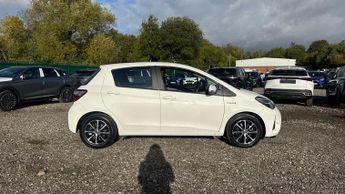 Toyota Yaris 1.5 VVT-h Icon Tech E-CVT Euro 6 (s/s) 5dr
