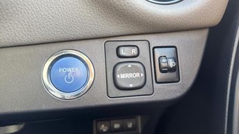 Toyota Yaris 1.5 VVT-h Icon Tech E-CVT Euro 6 (s/s) 5dr