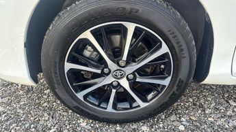 Toyota Yaris 1.5 VVT-h Icon Tech E-CVT Euro 6 (s/s) 5dr