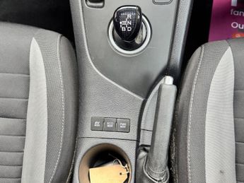 Toyota Auris 1.8 VVT-h Business Edition CVT Euro 6 (s/s) 5dr