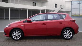 Toyota Auris 1.8 VVT-h Business Edition CVT Euro 6 (s/s) 5dr