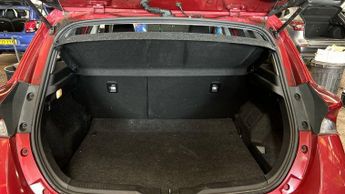 Toyota Auris 1.8 VVT-h Business Edition CVT Euro 6 (s/s) 5dr