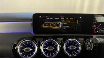 Mercedes-Benz CLA 2.0 CLA220d AMG Line (Premium 2) Coupe 8G-DCT Euro 6 (s/s) 4dr