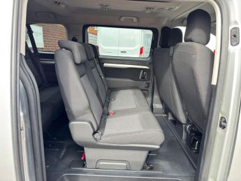 Toyota PROACE Verso 1.6D Shuttle Medium MPV MWB Euro 6 (s/s) 5dr (9 Seat)