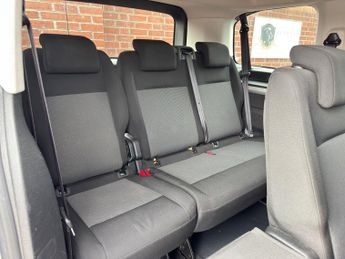 Toyota PROACE Verso 1.6D Shuttle Medium MPV MWB Euro 6 (s/s) 5dr (9 Seat)