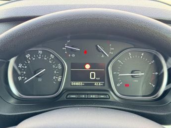 Toyota PROACE Verso 1.6D Shuttle Medium MPV MWB Euro 6 (s/s) 5dr (9 Seat)