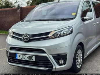 Toyota PROACE Verso 1.6D Shuttle Medium MPV MWB Euro 6 (s/s) 5dr (9 Seat)