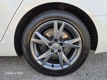 Audi A4 Avant 2.0 TDI ultra Sport S Tronic Euro 6 (s/s) 5dr