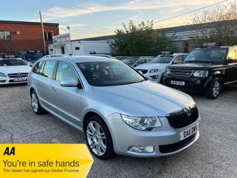 Skoda Superb 2.0 TDI Elegance DSG Euro 5 5dr