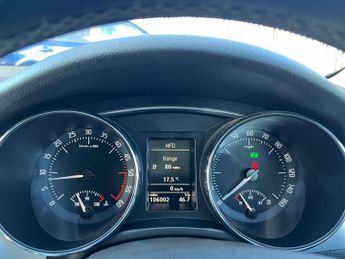 Skoda Superb 2.0 TDI Elegance DSG Euro 5 5dr