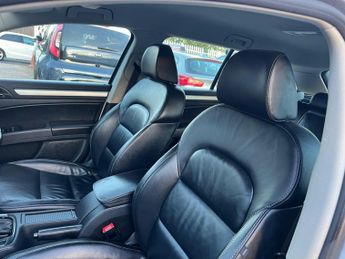 Skoda Superb 2.0 TDI Elegance DSG Euro 5 5dr