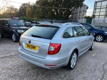 Skoda Superb 2.0 TDI Elegance DSG Euro 5 5dr