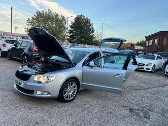 Skoda Superb 2.0 TDI Elegance DSG Euro 5 5dr