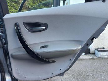 BMW 1 Series 2.0 120d Sport Steptronic Euro 4 5dr