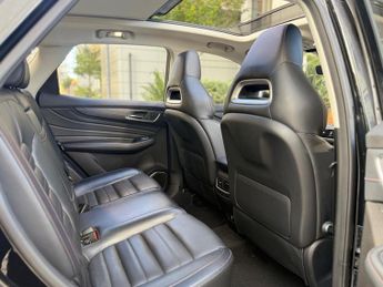 MG MG HS 1.5 T-GDI 16.6kWh Exclusive Auto Euro 6 (s/s) 5dr