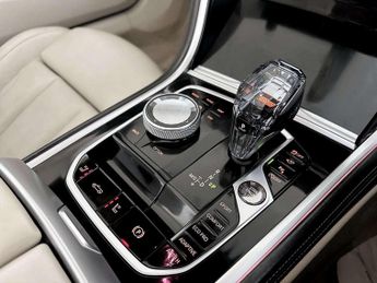 BMW 8 Series 3.0 840d Convertible 2dr Diesel Steptronic xDrive Euro 6 (s/s) (