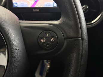 MINI Paceman 1.6 Cooper Auto ALL4 Euro 6 3dr