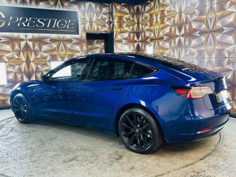 Tesla Model 3 Standard Range Plus Auto RWD 4dr