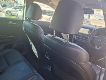 KIA SPORTAGE 2.0 CRDi KX-3 SUV 5dr Diesel Auto AWD Euro 6 (134 bhp)