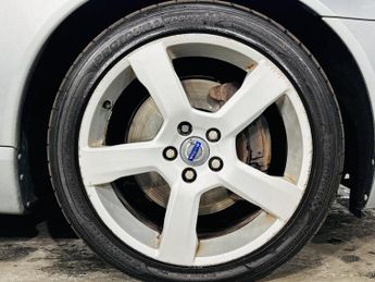 Volvo V70 2.4 D5 R-Design SE Geartronic Euro 5 5dr