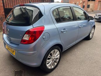 Vauxhall Corsa 1.4 16V SE Auto Euro 5 5dr