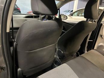 Toyota Yaris 1.5 VVT-h Icon E-CVT Euro 6 5dr