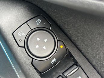 Ford Fiesta 1.0T EcoBoost MHEV Titanium DCT Euro 6 (s/s) 5dr