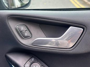 Ford Fiesta 1.0T EcoBoost MHEV Titanium DCT Euro 6 (s/s) 5dr