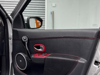 Renault Clio 1.2 Dynamique TomTom Euro 5 5dr
