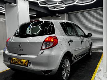 Renault Clio 1.2 Dynamique TomTom Euro 5 5dr