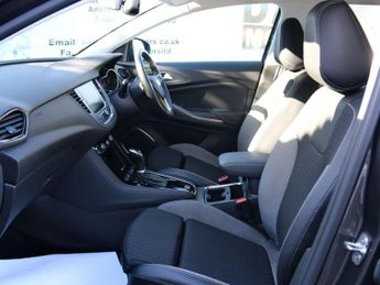 Vauxhall Grandland X 1.2 Turbo SRi Nav Auto Euro 6 (s/s) 5dr