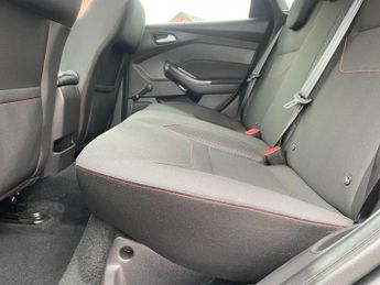 Ford Focus 1.5 TDCi ST-Line Hatchback 5dr Diesel Powershift Euro 6 (s/s) (1