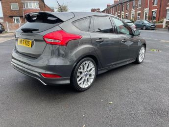 Ford Focus 1.5 TDCi ST-Line Hatchback 5dr Diesel Powershift Euro 6 (s/s) (1