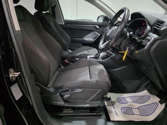 Audi Q3 1.5 TFSI CoD 35 Sport S Tronic Euro 6 (s/s) 5dr