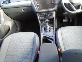 Volkswagen Tiguan 2.0 TDI Life DSG Euro 6 (s/s) 5dr