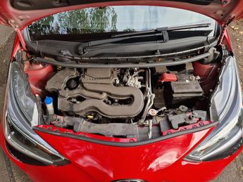 Toyota AYGO 1.0 VVT-i x-trend Funroof x-shift Euro 6 5dr