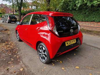 Toyota AYGO 1.0 VVT-i x-trend Funroof x-shift Euro 6 5dr