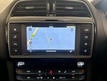 Jaguar F-PACE 2.0 D180 Prestige Auto AWD Euro 6 (s/s) 5dr