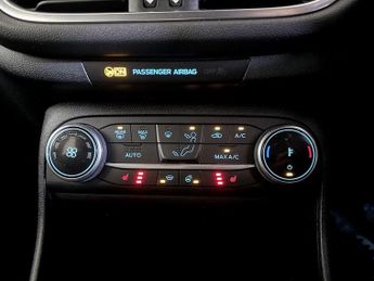 Ford Fiesta 1.0T EcoBoost MHEV ST-Line Vignale Euro 6 (s/s) 5dr