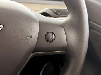 Tesla Model 3 (Dual Motor) Long Range Auto 4WDE 4dr