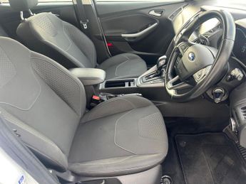 Ford Focus 1.6 Zetec Powershift Euro 6 5dr