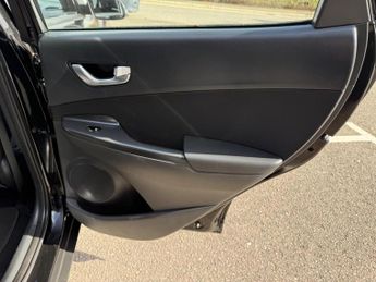 Hyundai KONA 1.6 h-GDi SE Connect DCT Euro 6 (s/s) 5dr